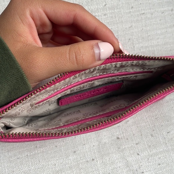 Pink Michael Kors purse wallet - Picture 4 of 4